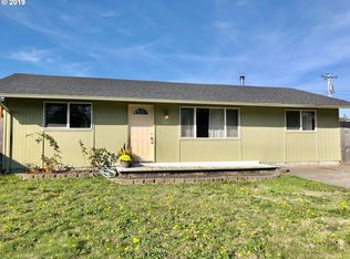 2385 18th St, Florence, OR 97439