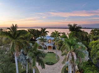 1341 SE Riverside Dr, Stuart, FL 34996