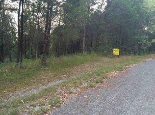 439 Knoll Ln, Dandridge, TN 37725