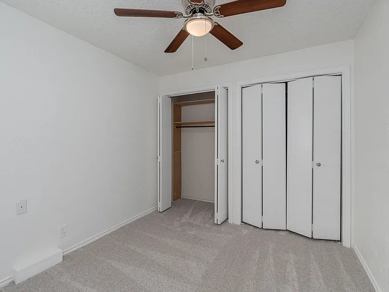 1905 Shady Ln — Photo 23