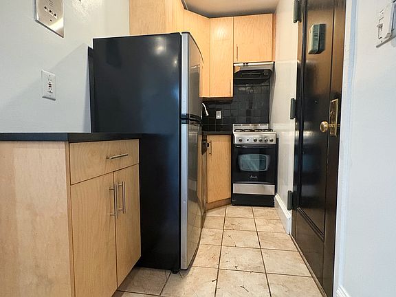 2nd image of 308 W 105th St #Bd