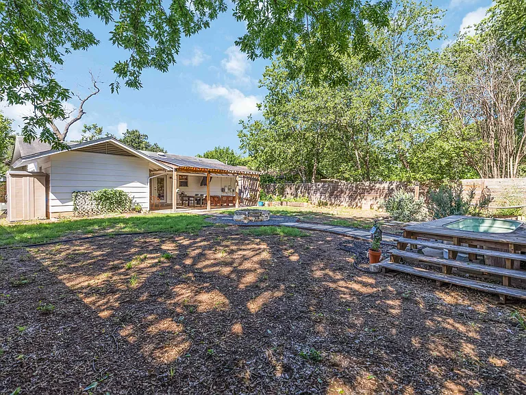 5126 Meadow Creek Dr — Photo 29