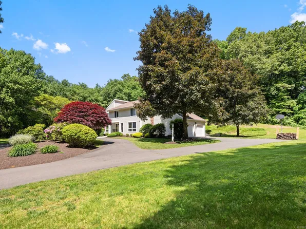 144 Ayrshire Lane, Avon, CT 06001