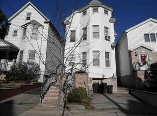 39 W 44th St, Bayonne, NJ 07002