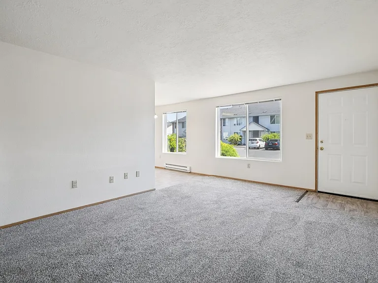 Ridgeland Apartments — Photo 13