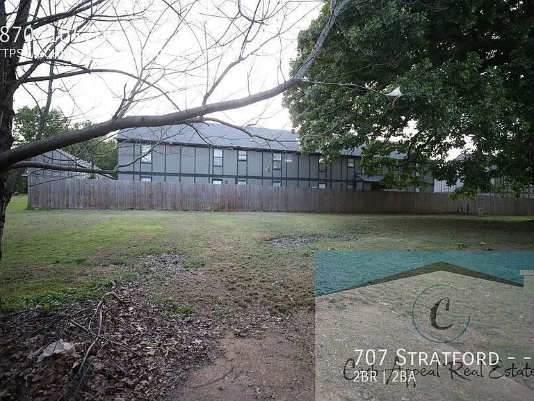 707 Stratford Dr #2 — Photo 12