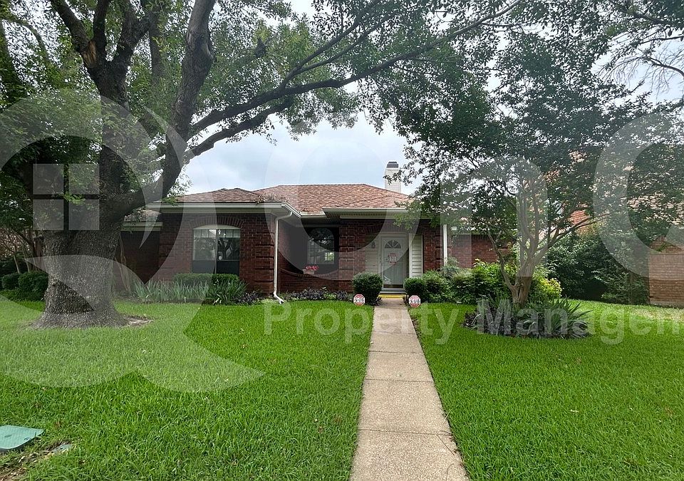 1st image of 1633 Palisades Dr