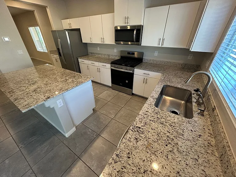 7526 Pink Mimosa Ave — Photo 8