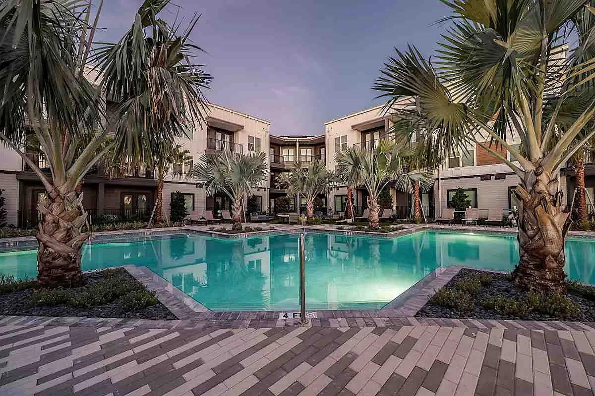 The Citizen at Waterset Luxury Apartments — Photo 1