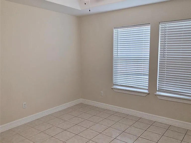 218 Majestic Oak Cir — Photo 10