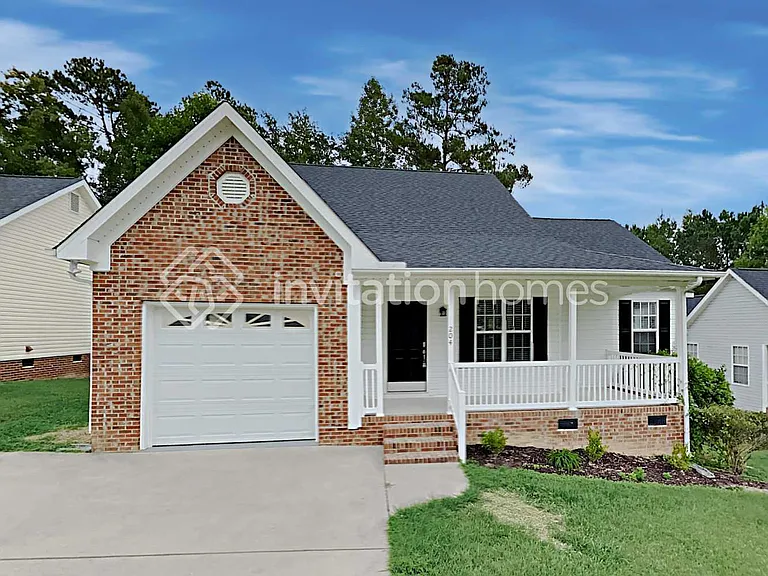204 Zircon Ln — Photo 1