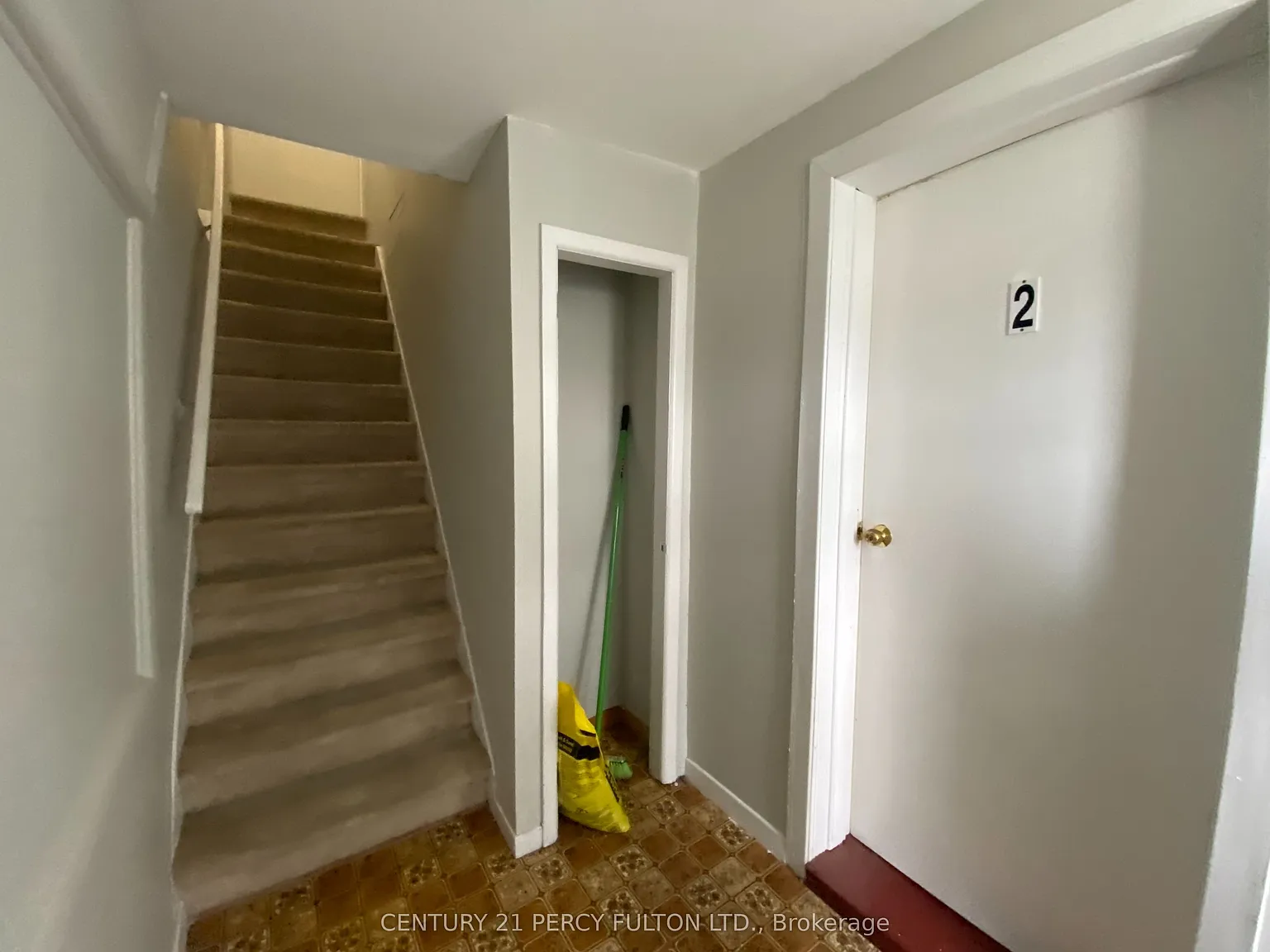 3 bed, $1,700 — Photo 4