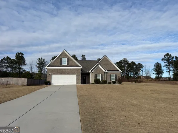 75 Triumph Trl, Covington, GA 30016