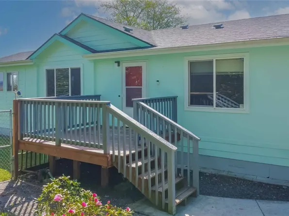 598 Duck Lake Drive NE, Ocean Shores, WA 98569