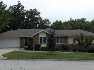 1100 E Sycamore St, Ozark, MO 65721