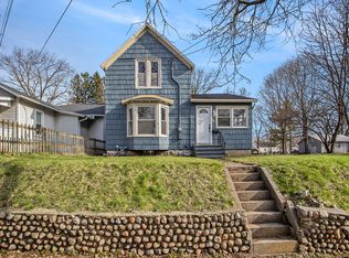 229 Laurel Dr, Battle Creek, MI 49017