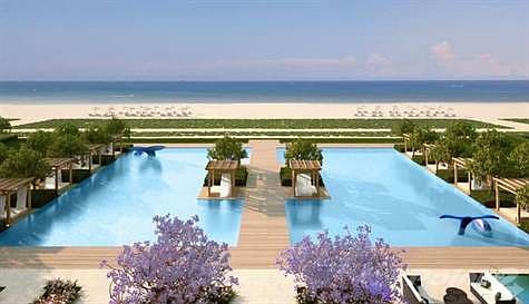 Chateau poolside