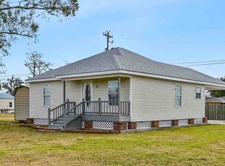 300 Oakview Dr, Houma, LA 70364