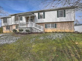 384 Longs Bend Rd, Rogersville, TN 37857