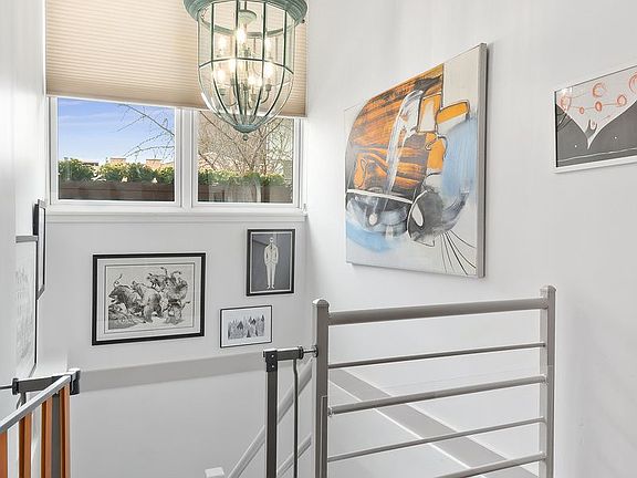 5th image of 587 Washington Ave #1