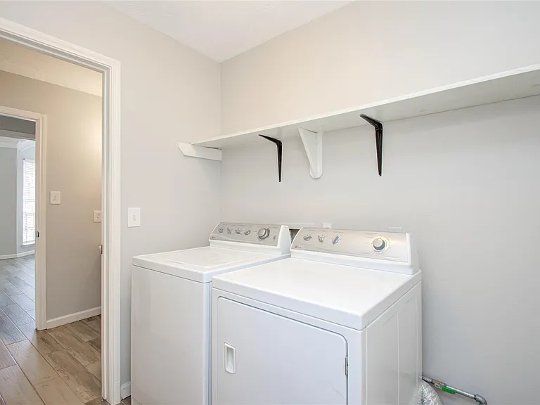 24302 Schivener House Ln — Photo 5