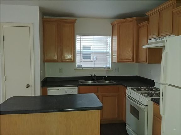 5th image of 6218 Spotted Eagle Dr