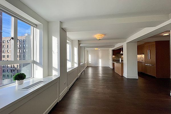 1st image of 752 W End Ave APT 11B