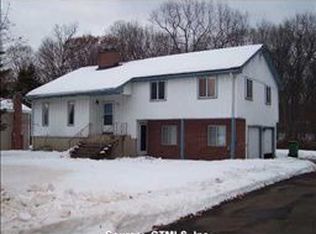 112 Windbrook Dr, Windsor, CT 06095