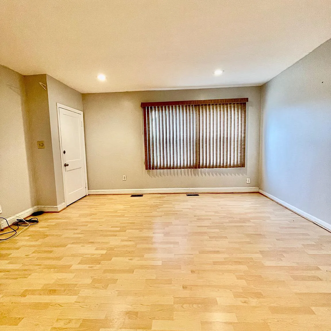 1 bed, 930 sqft, $1,050 — Photo 4
