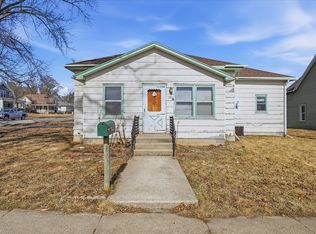 120 W 6th St, Logan, IA 51546