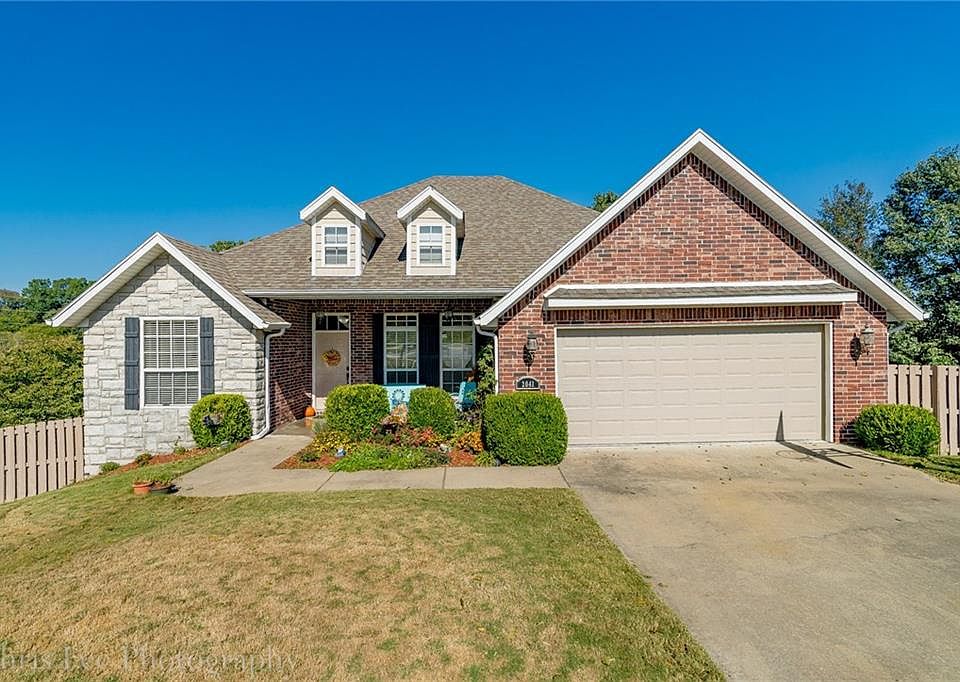 1st image of 2041 N Wilton Ct