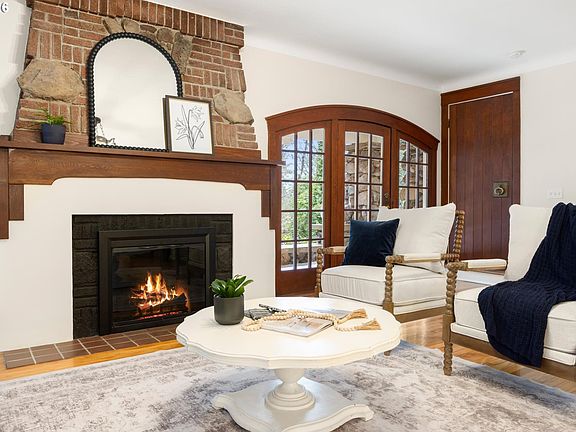 3rd image of 49 Briarwood Rd