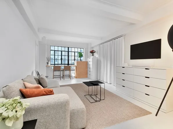 10 Park Avenue image 1 of 10