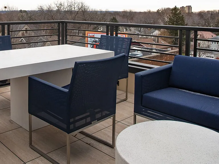 Grand & Syndicate Apartments — Photo 5