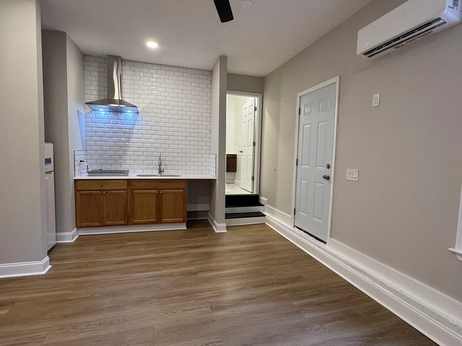 1224 Hollytree Ct — Photo 2