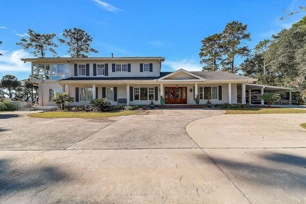 Building Photo - 35 Linden Plantation Dr E
