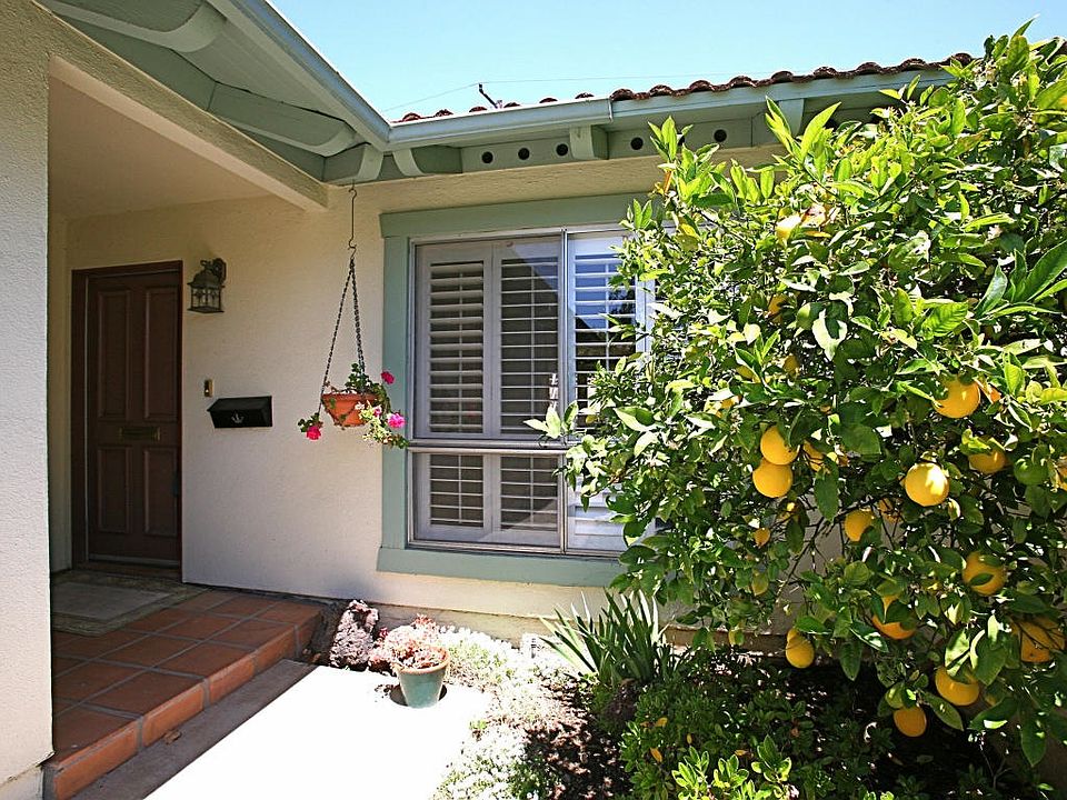 1st image of 86 La Cumbre Cir