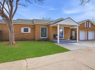 514 N 5th St, Sayre, OK 73662