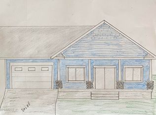 1114 N Jebavy Dr, Ludington, MI 49431