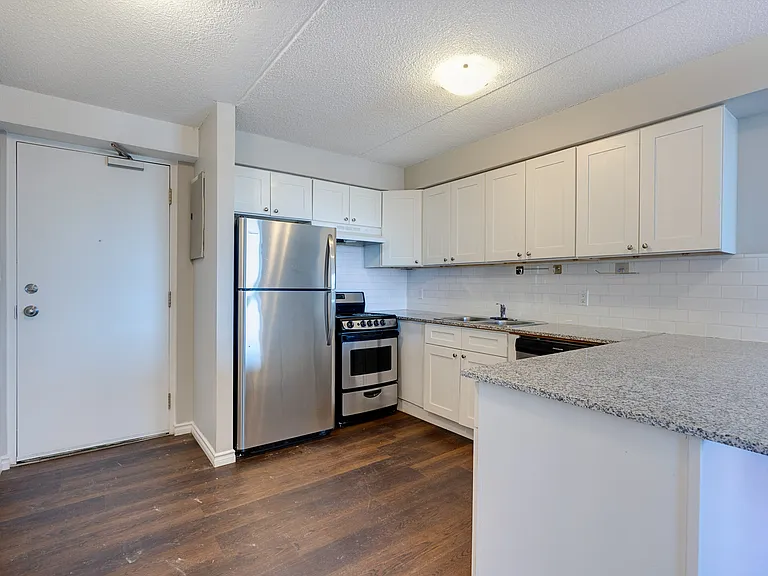 46 Gale Cres — Photo 13