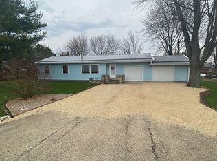 403 N Inlet Rd, Sublette, IL 61367