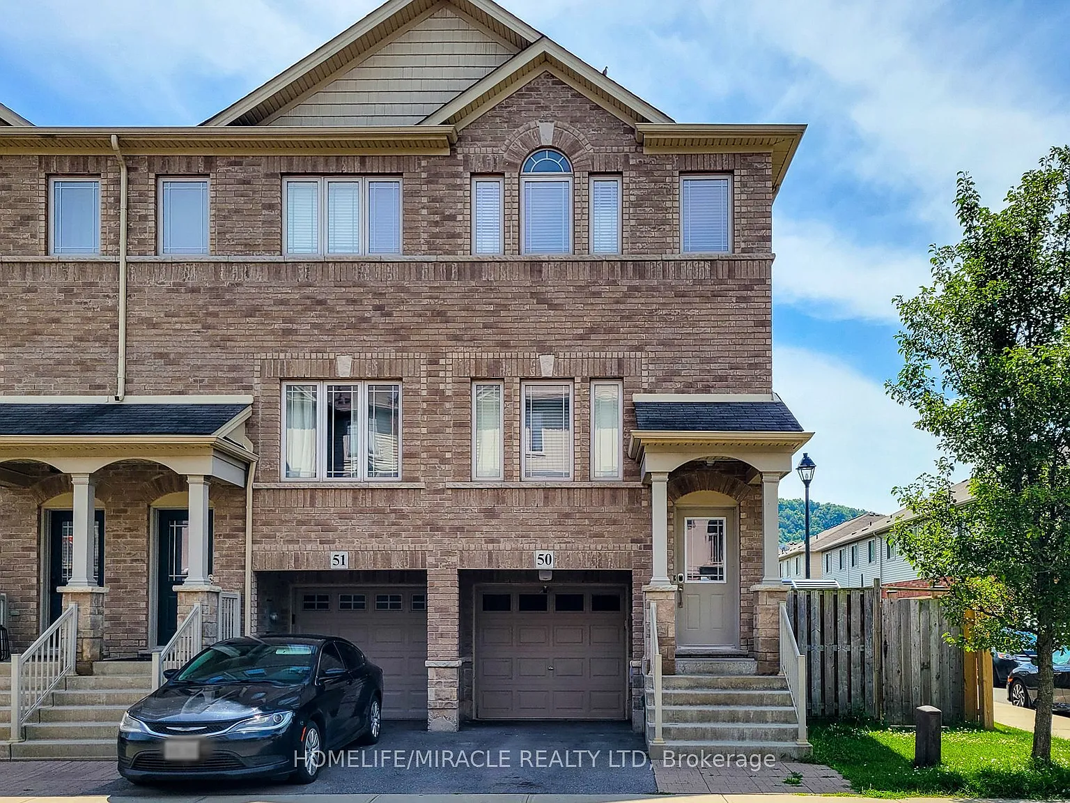 3 bed, $2,500 — Photo 2
