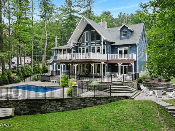 1 Lakeside Dr, Lakeville, PA 18438