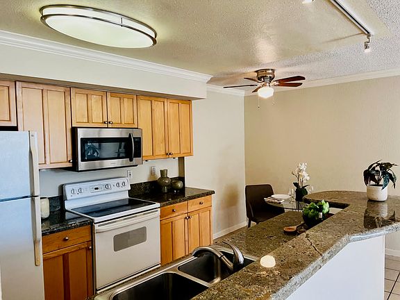 3rd image of 466 Crescent St APT 320