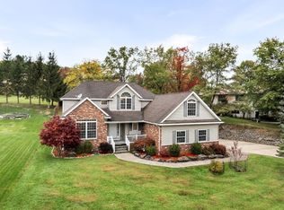 1305 Cameron Ln, Vestal, NY 13850