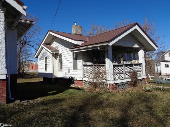 112 N 15th St, Centerville, IA 52544