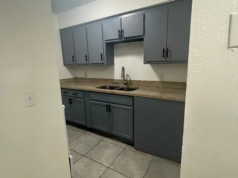 Mirador Apartments — Photo 1
