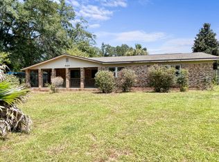 4104 Cooley Dr, Pace, FL 32571