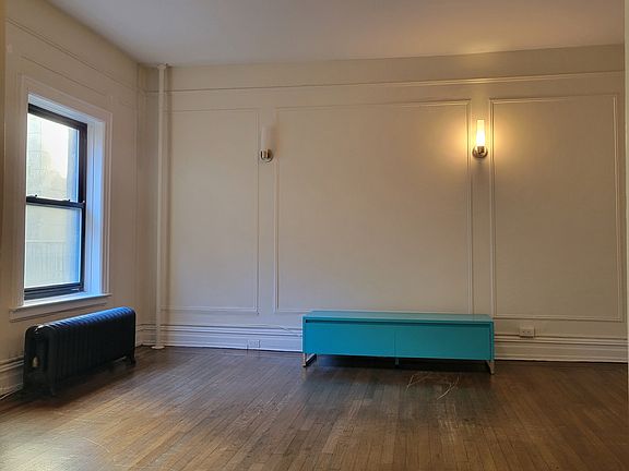 2nd image of 1200 Lexington Ave APT 3D