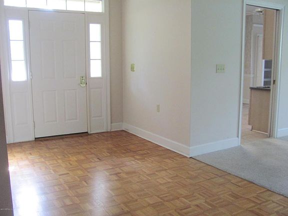 3rd image of 13647 Myrica Ct